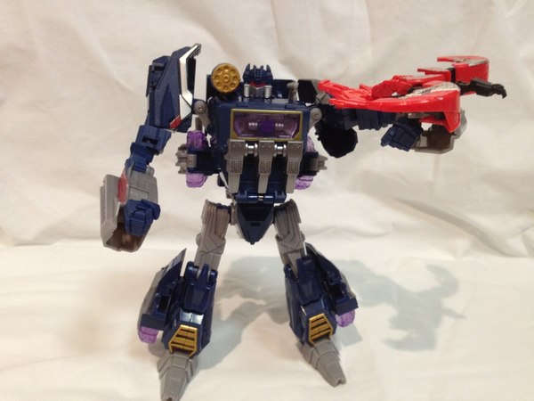 transformers fall of cybertron toys soundwave