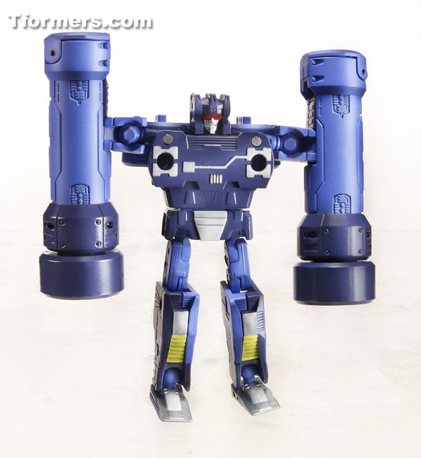 311420 Transformers Masterpiece Frenzy (4 of 11)