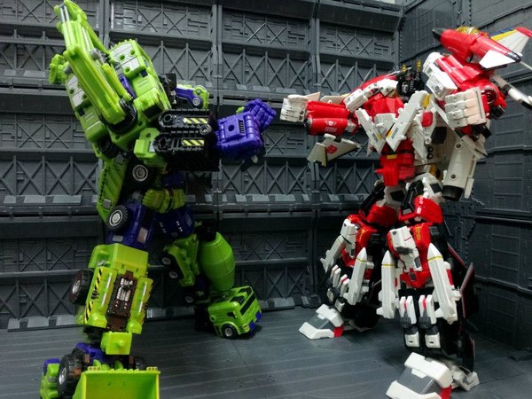 First Look Uranos Combined Color Images Show Off The Ultrmate NOT Superion Combiner Team  (10 of 11)