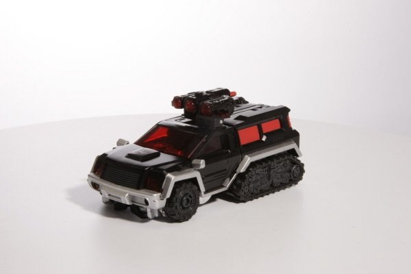 E Hobby Exclusive Magnificus Images Reveal Reveal The Shield Perceptor Repaint With New Head  (11 of 18)