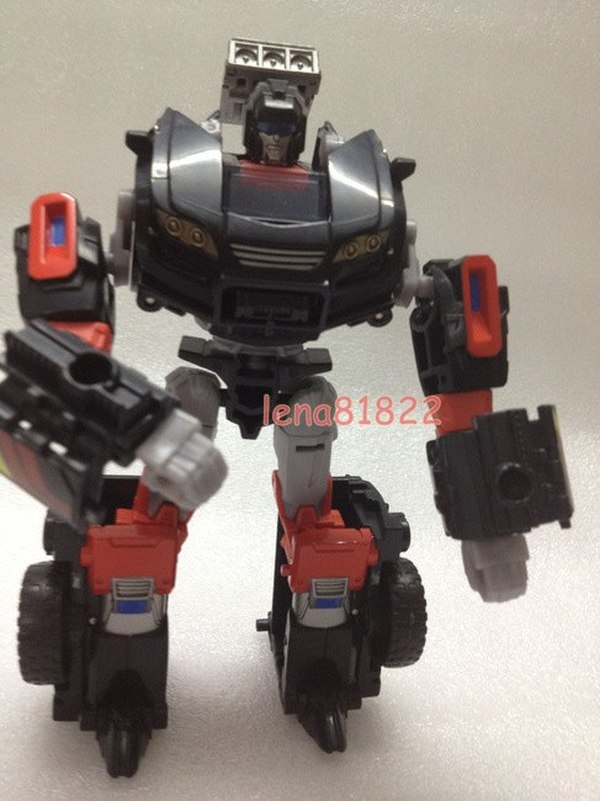 More Trailcutter Colored Images Of Transformers Generations Deluxe Class Action Figure. Jpg (18 of 18)