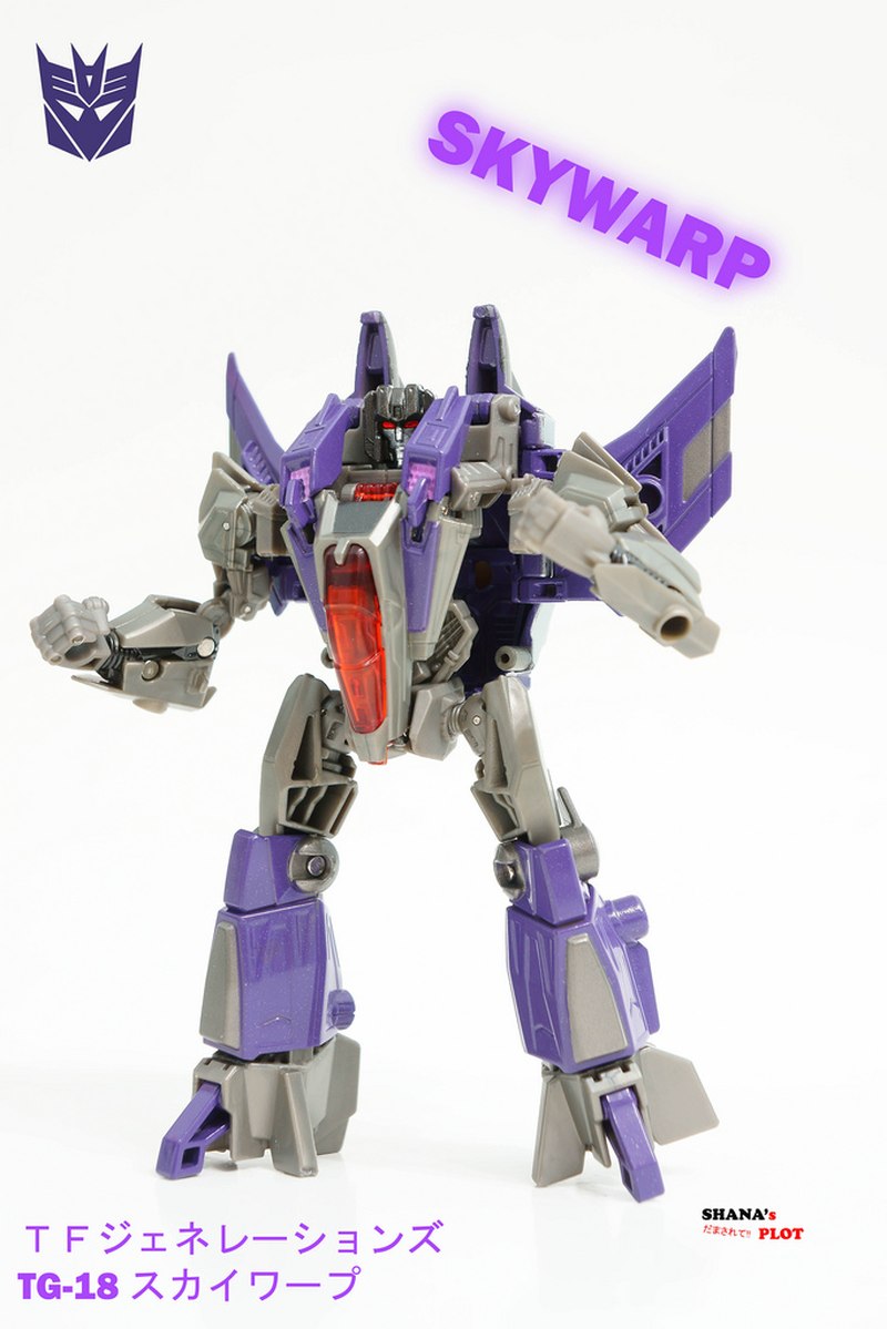 More Transformers Generations TG-18 Skywarp In Hand Images of Japan  Exclusive