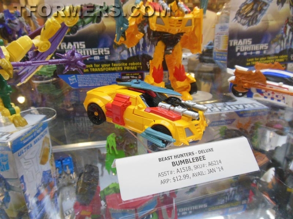 Botcon 2013   Transformers Beast Hunters 2014 New Figures Display  (80 of 131)