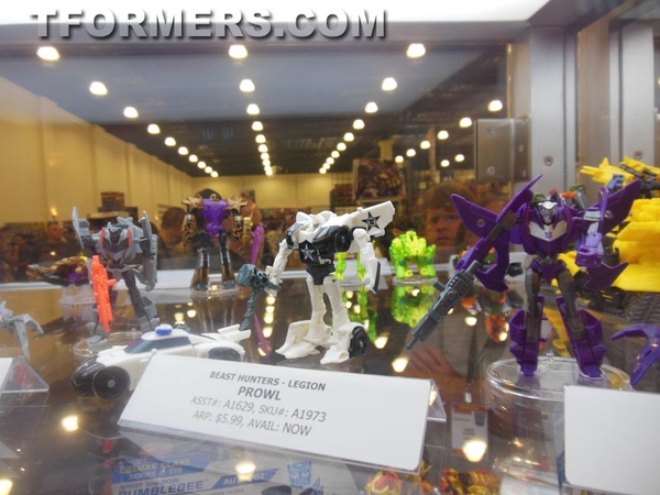 Botcon 2013   Transformers Beast Hunters 2014 New Figures Display  (100 of 131)