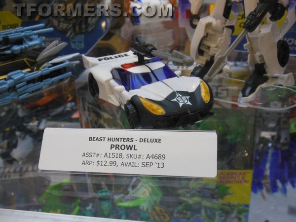 Botcon 2013   Transformers Beast Hunters 2014 New Figures Display  (115 of 131)