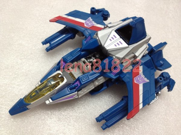 Transformers GenerationsThundercracker Out Of Package Image  (10 of 13)