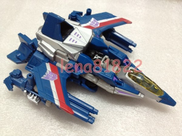 Transformers GenerationsThundercracker Out Of Package Image  (11 of 13)