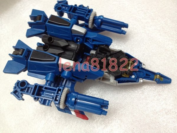Transformers GenerationsThundercracker Out Of Package Image  (13 of 13)
