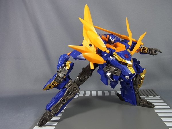  Takara TomyTransformers Go G05 Gekisoumaru Images Gallery Demos Light Up Features Image  (14 of 16)