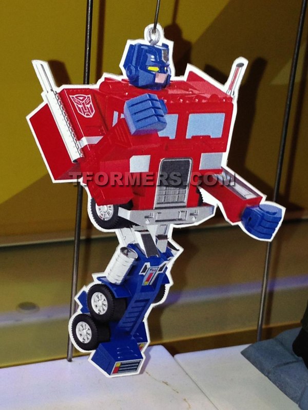 First Look At Optimus Prime Hallmark Keepsake Ornament Coming In 2014 Image (1 of 1)