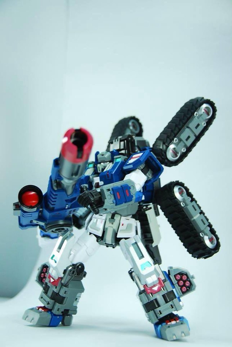 Perfect Effect Pe Dx03 Warden New Box And Figure Images Of Not Fort Max And Accessories