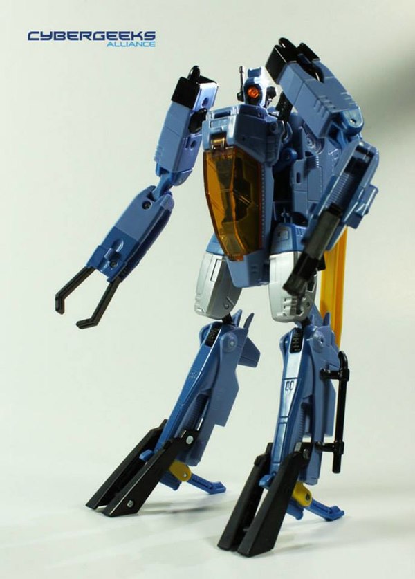 transformers generations whirl