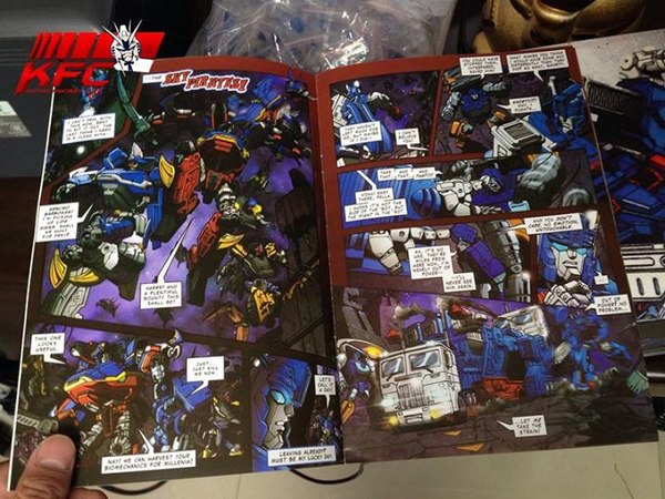 New Images KFC  EAVI METAL Phase Three A  Citizen Stack! Not MP Ultra Magnus Figure  (6 of 6)