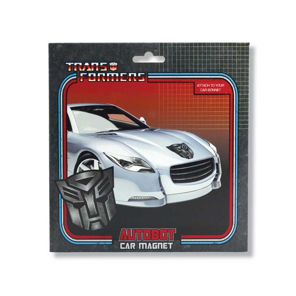 PP2482TF Autobot Car Magnet Packaging Shadow Web 800x800 (13 of 17)