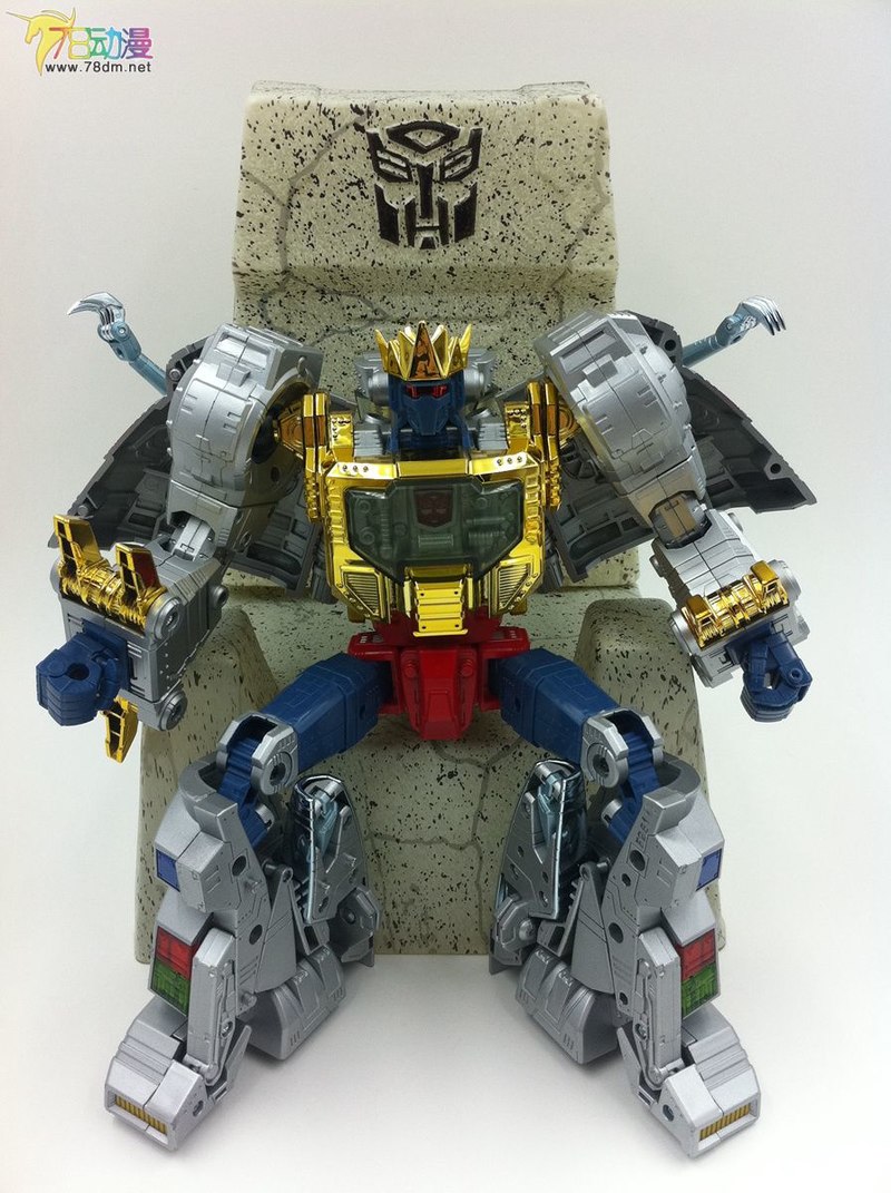 MP-08X Masterpiece King Grimlock - Photos of Asian Exclusive Throne