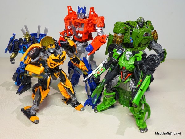 Age of Extinction Platinum Series Autobots United Set In-Hand Photos