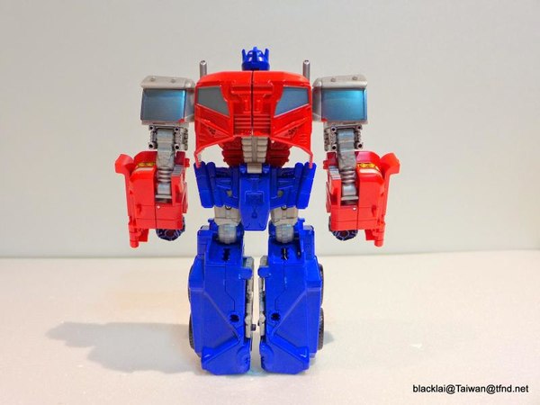 Optimus 10 (10 of 29)