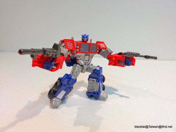 Optimus 15 (15 of 29)