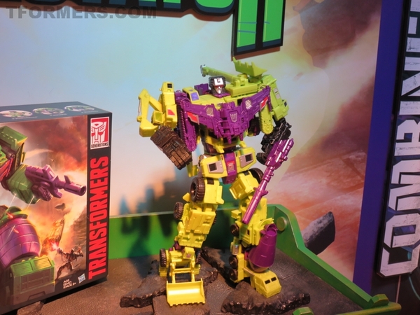 Toy Fair 2015 - Transformers Products News and Updates from Hasbro Panel - Defensor, Devastator News!