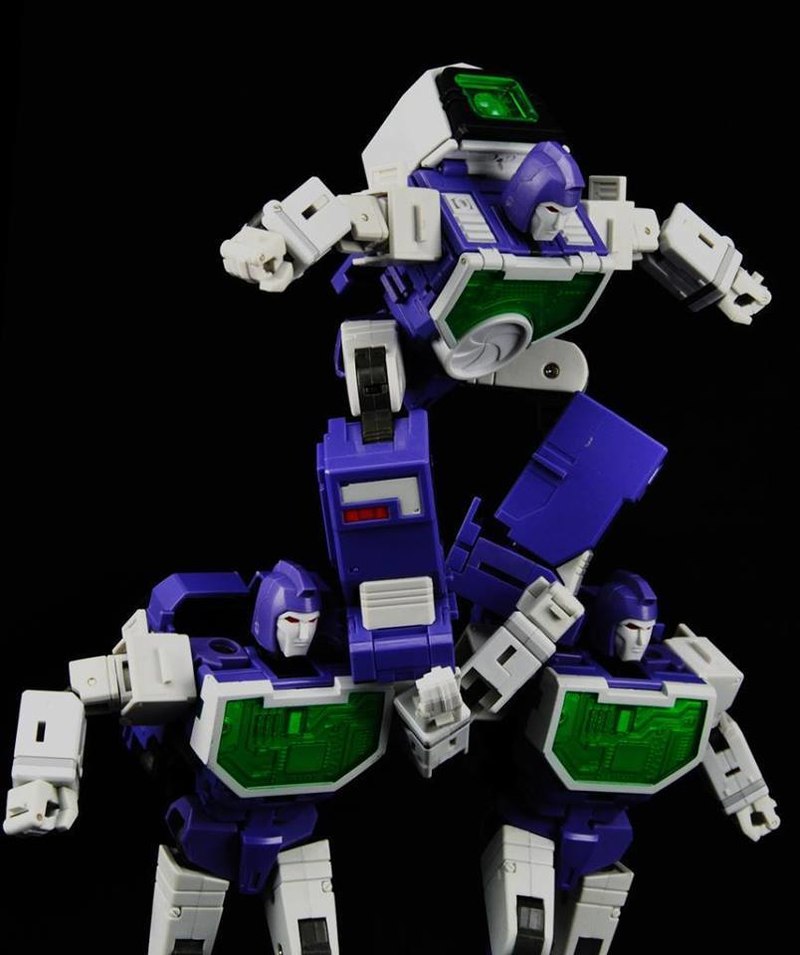 Maketoys Re:Master Series MTRM-07 Visualizer - Images Of