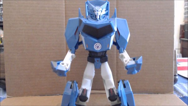 Transformers Robots In Disguise Hyperchange Steeljaw  Video Review