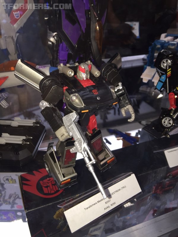 SDCC 2015 - Transformers MP Bluestreak Images and More Shots from Hasbro Booth Day 3
