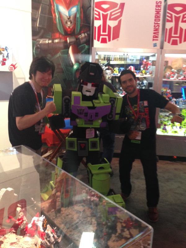 SDCC 2015 - Devastator Unites Hasbro And TakaraTomy