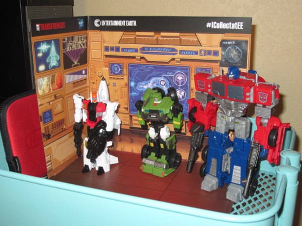 SDCC 2015 - A Look At Entertainment Earth's Exclusive Teletraan-1 Diorama