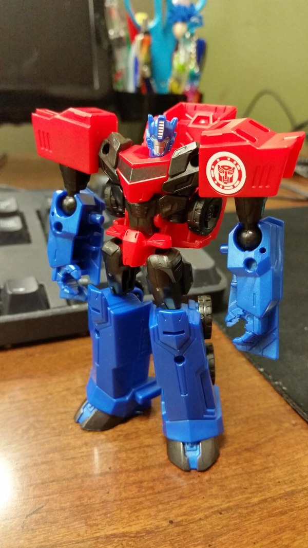 In Hand Photos Of RID Mini-Con Battle Pack Optimus Prime