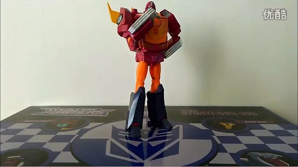 MP-28 Masterpiece Hot Rod Video Shows Full Transformation