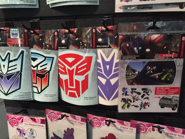 Toy Fair 2016 - Transformers Products From Elephant Gun, Kids Logic and Comicave