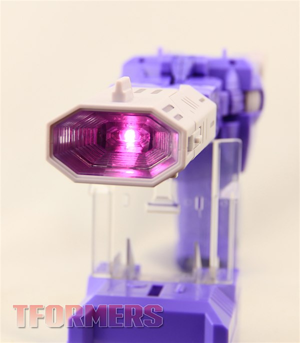 Transformers MP 29 Shockwave10 (10 of 46)