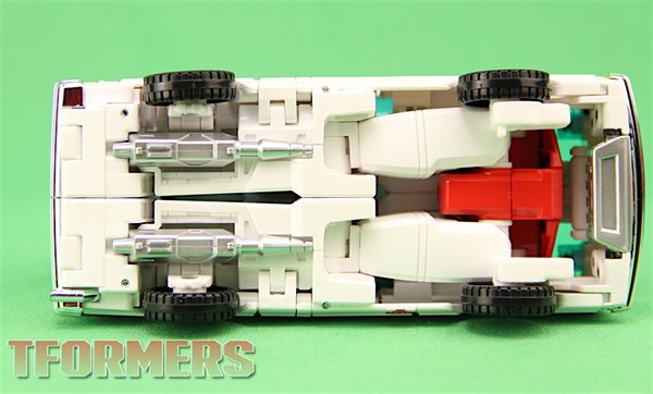 Transformers MP 30 Ratchet18 (18 of 49)