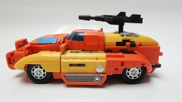 transformers masterpiece sandstorm