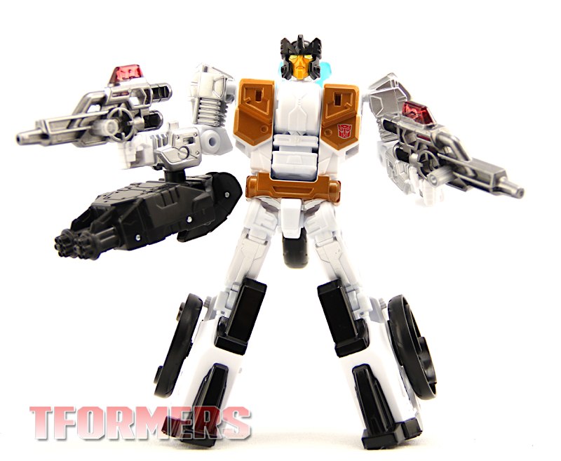 Transformers Combiner Wars Deluxe Protectobot Groove Review & Images