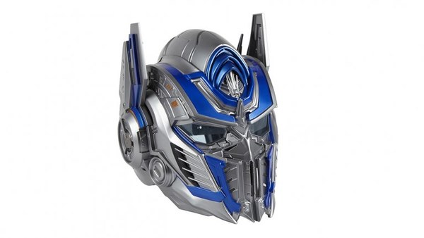 NYCC 2016 - Transformers: The Last Knight Optimus Prime Voice Changer Helmet Revealed!