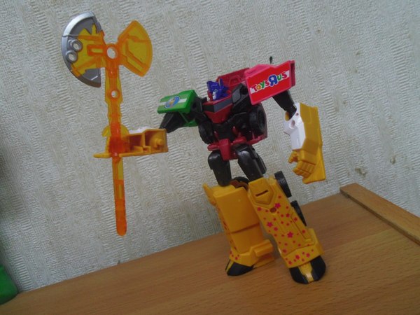 Transformers Adventure ToysRUs Japan Exclusive Geoffrey Prime - In-Hand Photos