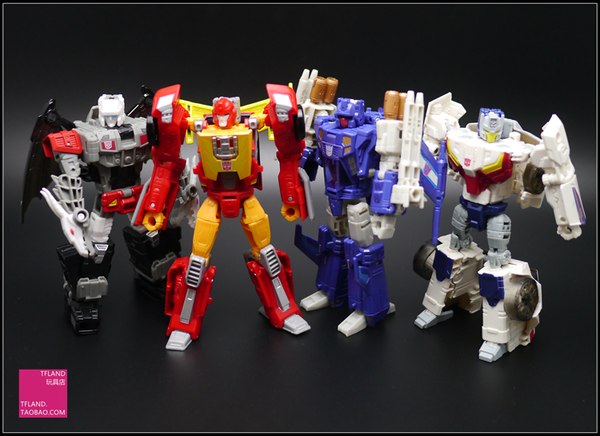 More In Hand Photos of Titans Return Deluxe Wave 3