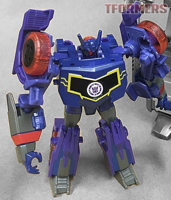 Robots In Disguise Combiner Force Video Reviews - Warrior Soundwave & Blurr