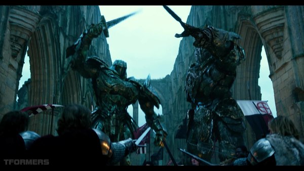 Transformers The Last Knight Theatrical Trailer HD Screenshot Gallery 019 (19 of 788)