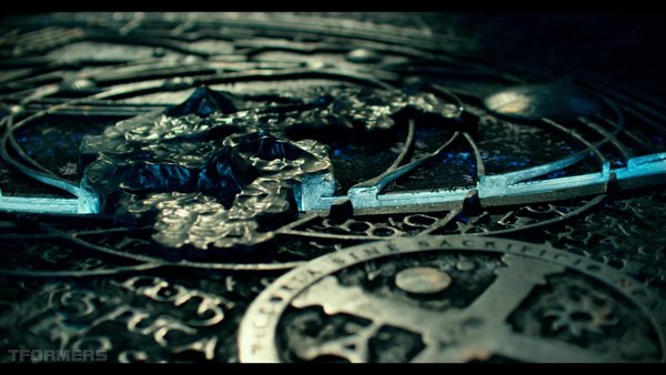 Transformers The Last Knight Theatrical Trailer HD Screenshot Gallery 050 (50 of 788)
