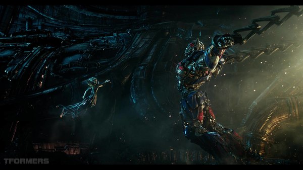 Transformers The Last Knight Theatrical Trailer HD Screenshot Gallery 073 (73 of 788)