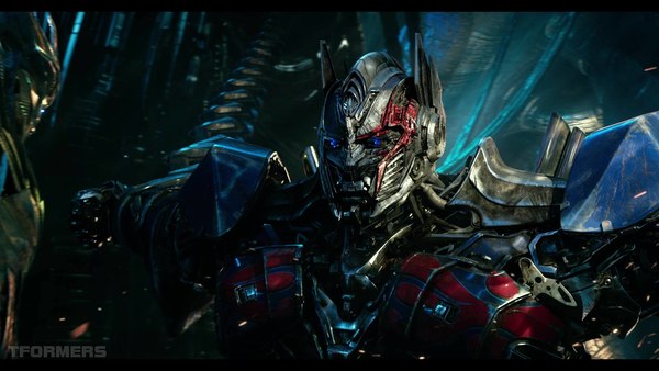 Transformers The Last Knight Theatrical Trailer HD Screenshot Gallery 089 (89 of 788)
