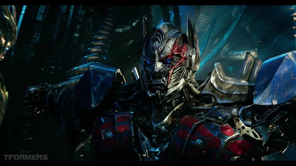 Transformers The Last Knight Theatrical Trailer HD Screenshot Gallery 091 (91 of 788)