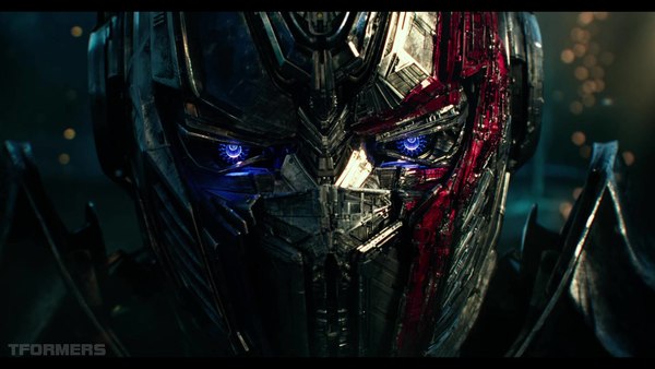 Transformers The Last Knight Theatrical Trailer HD Screenshot Gallery 097 (97 of 788)