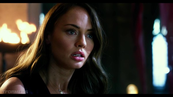 Transformers The Last Knight Theatrical Trailer HD Screenshot Gallery 248 (248 of 788)