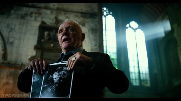 Transformers The Last Knight Theatrical Trailer HD Screenshot Gallery 263 (263 of 788)