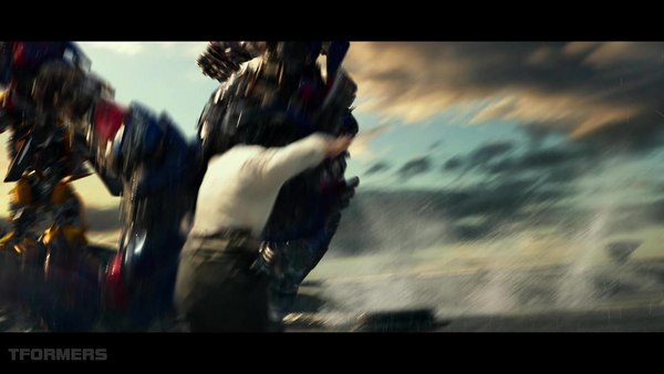 Transformers The Last Knight Theatrical Trailer HD Screenshot Gallery 381 (381 of 788)