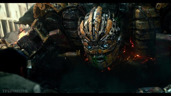 Transformers The Last Knight Theatrical Trailer HD Screenshot Gallery 474 (474 of 788)