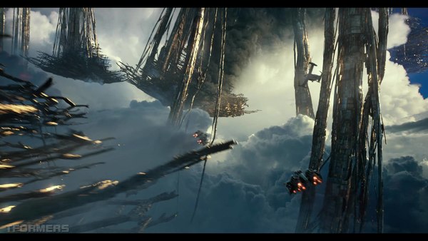 Transformers The Last Knight Theatrical Trailer HD Screenshot Gallery 498 (498 of 788)